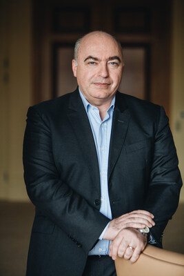 Aprecomm zmienia oblicze branży CX, powołując Philippe’a Alcarasa do swojej Rady Doradczej