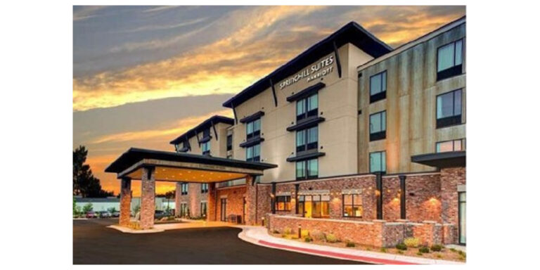 Korygowanie i wymiana zdjęcia Peachtree Group otrzymuje zgodę USCIS dla EB-5 Finansowane Springhill Suites przez Marriott Development