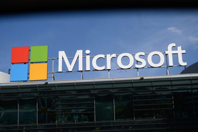Microsoft przyjmuje standard Google’a dotyczący łączenia agentów AI