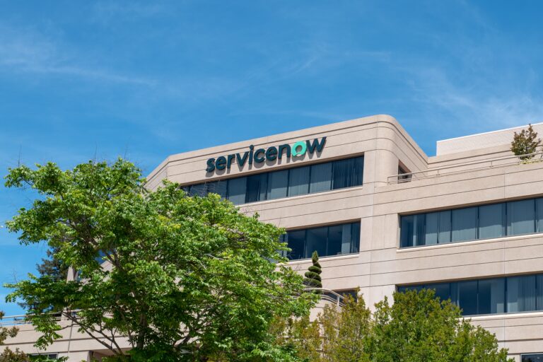 ServiceNow przejmuje Data.World kilka miesięcy po przejęciu Moveworks