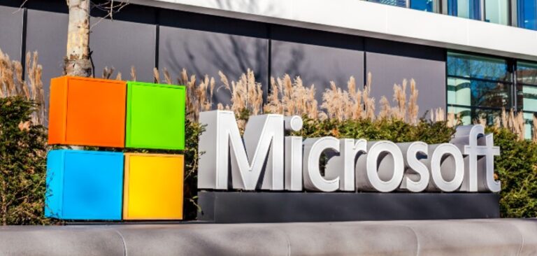 Strategia marketingowa firmy Microsoft: Reklama skierowana do wielu grup odbiorców na dużą skalę